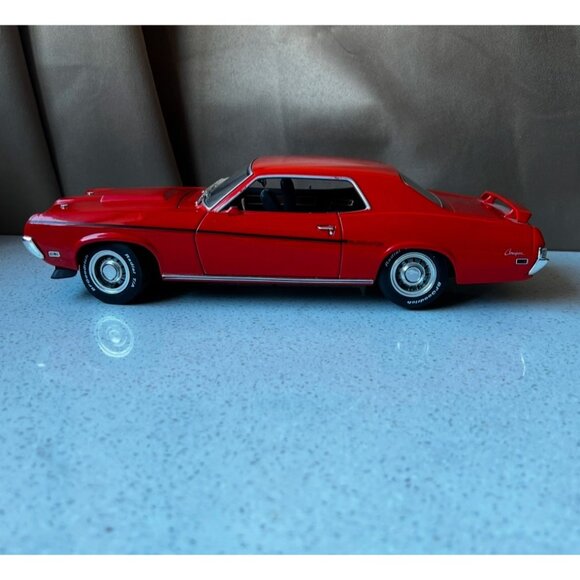 Mercury Cougar 1969 Die-Cast Model 1:18 Scale Red Collectible Car - Picture 5 of 10